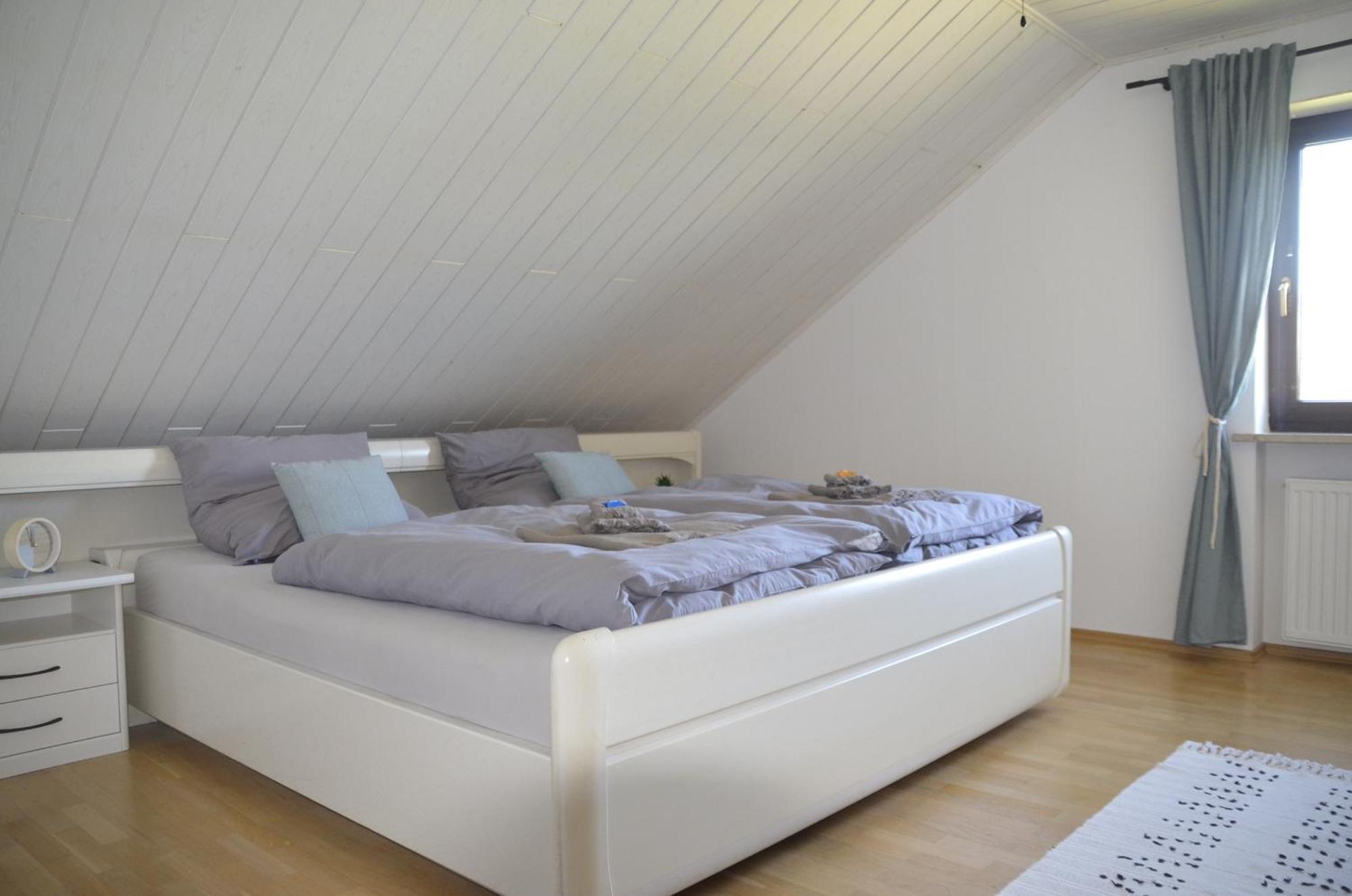 Ferienwohnung Brehm Бад-Штаффельштайн Экстерьер фото